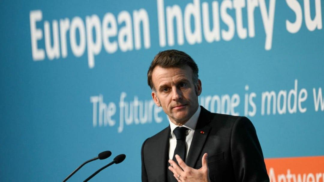 法国总统马克龙在比利时工业峰会上，拿美国“星链”项目当例子，呼吁欧洲加大工业公共