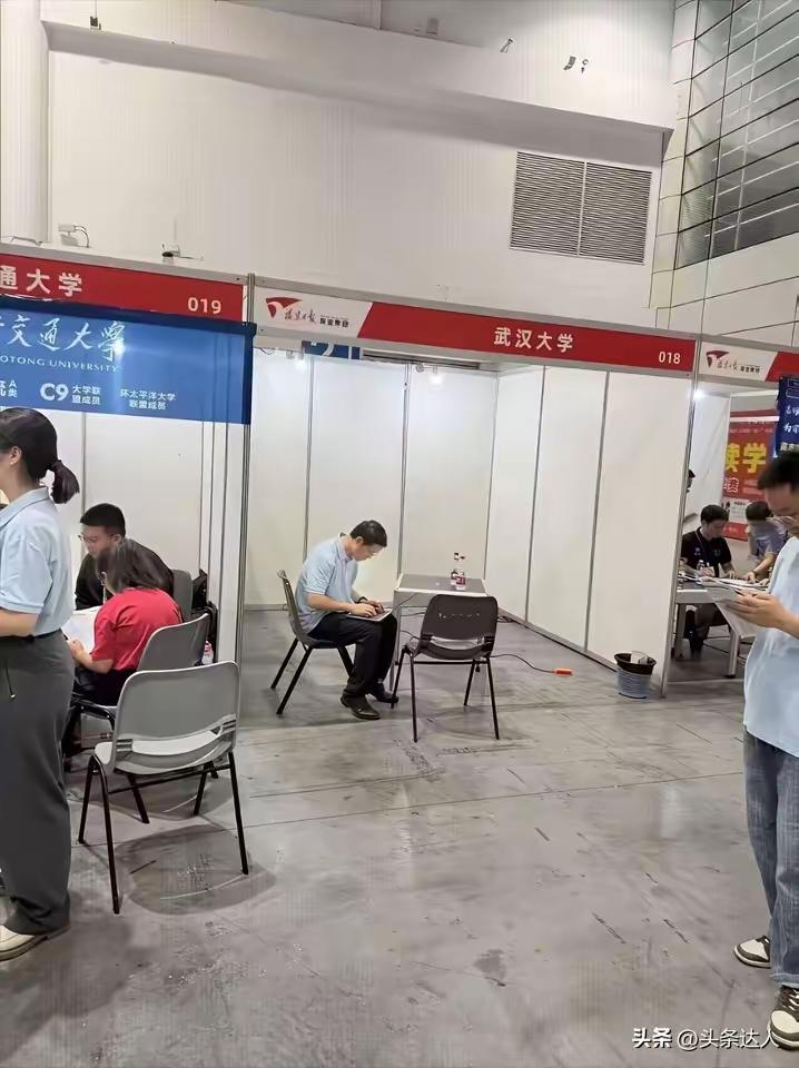 武汉大学的无人问津不是没有原因的，校风建设肯定出了大问题？

大家心里都拎得清当