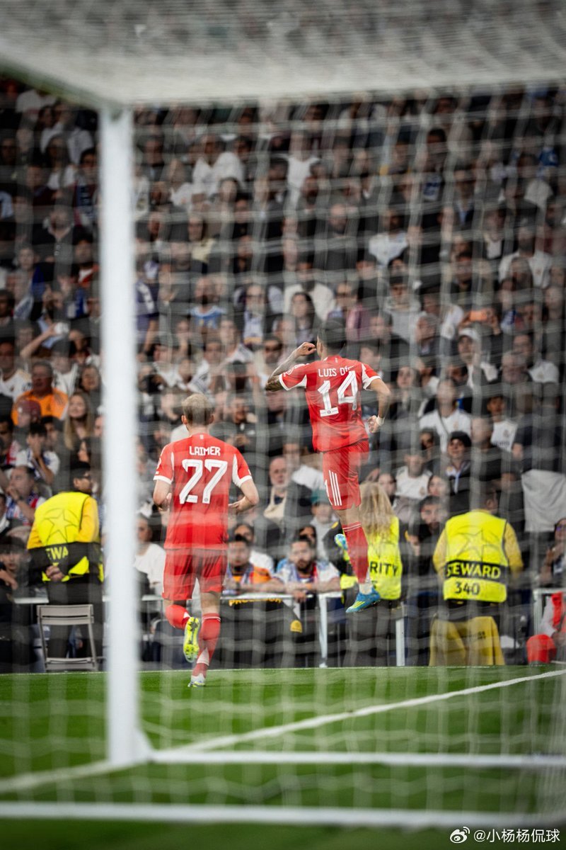 欧冠联赛英超元素拉满 拜仁2-1皇马占晋级先机 迪亚斯克恩姆巴佩各有进球北京时间