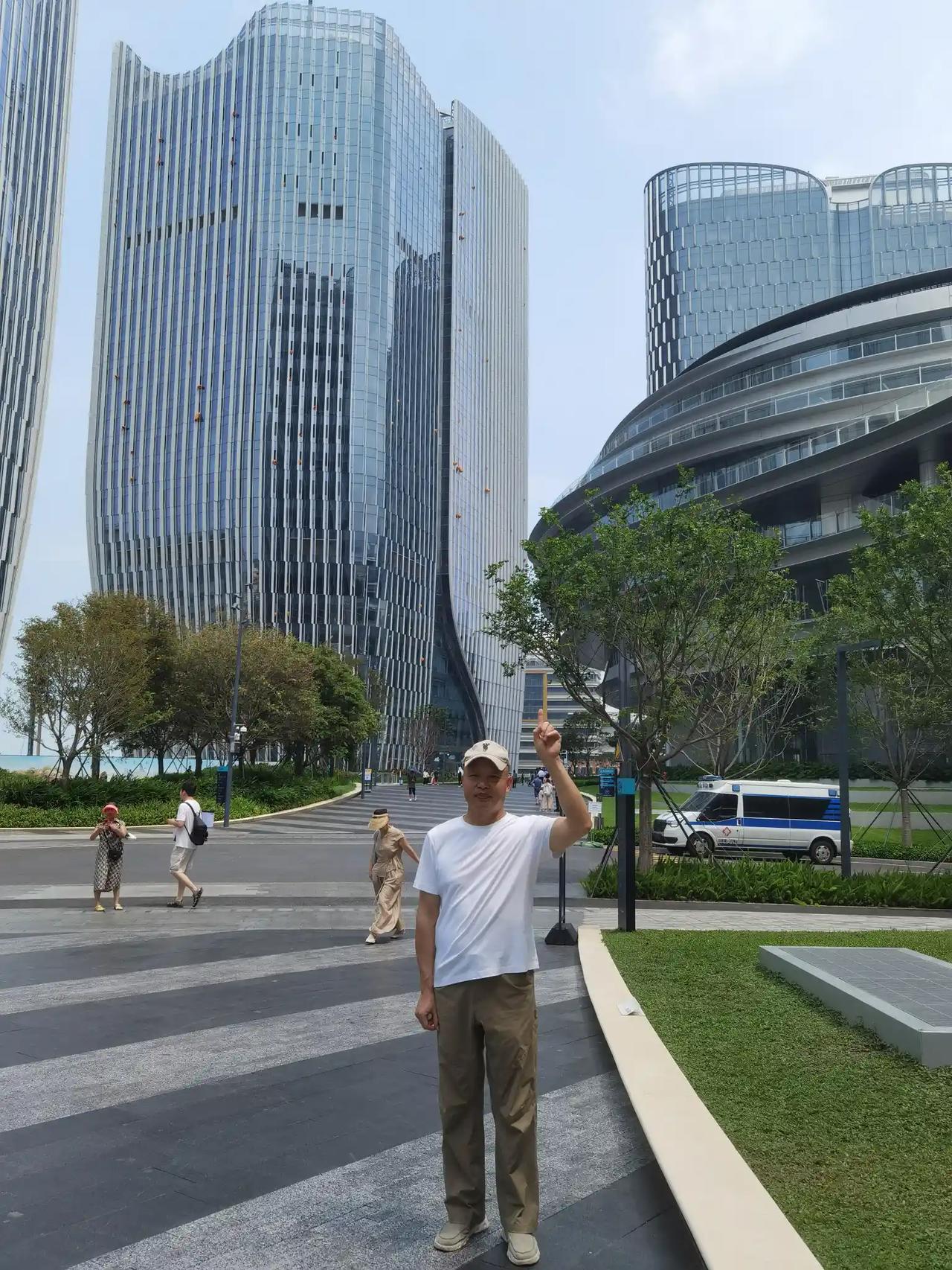 真不知道深圳有这么多亿万富翁，不过每年都能感受到深圳的城市变化，这也是深圳造富速