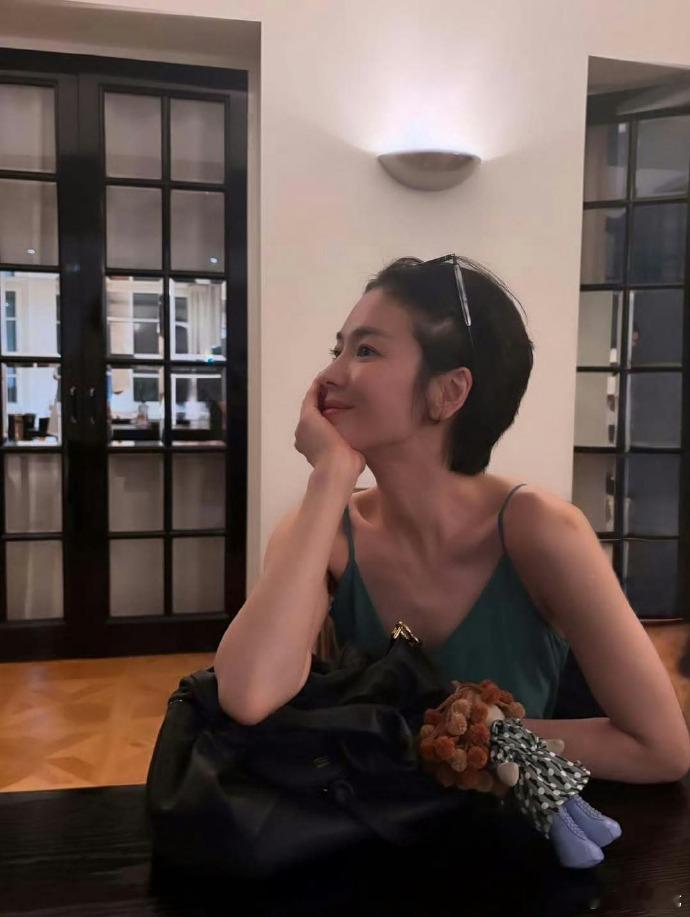 短发宋慧乔太美咯~ 