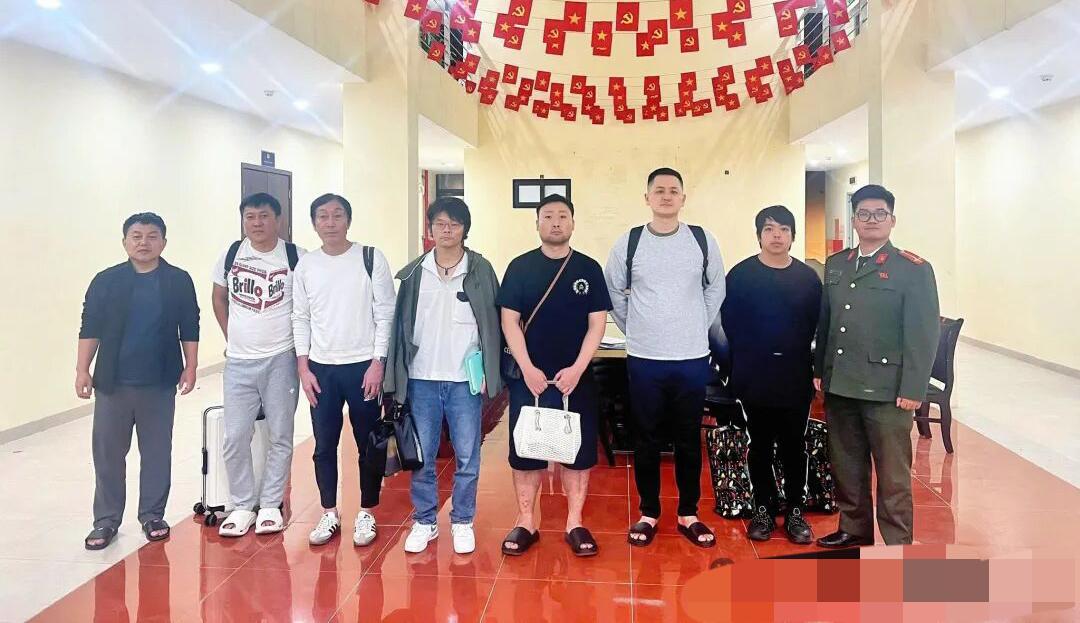 越南河内捣毁一针对日本人的中国电诈团伙，涉案110亿元。团伙一共7人，其中4人为