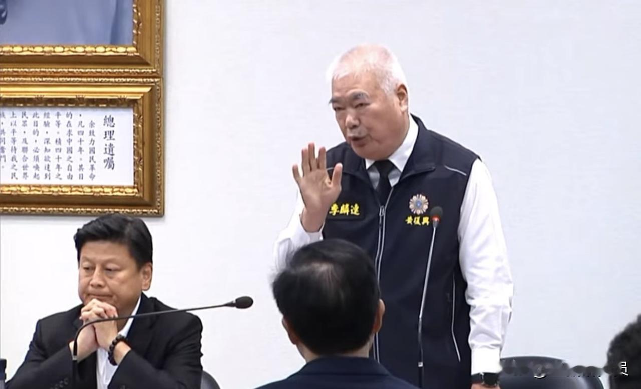 国民党中常会今（29日）针对“军购案”作出回应。副主席季连麟表示，韩国瑜如果卖党