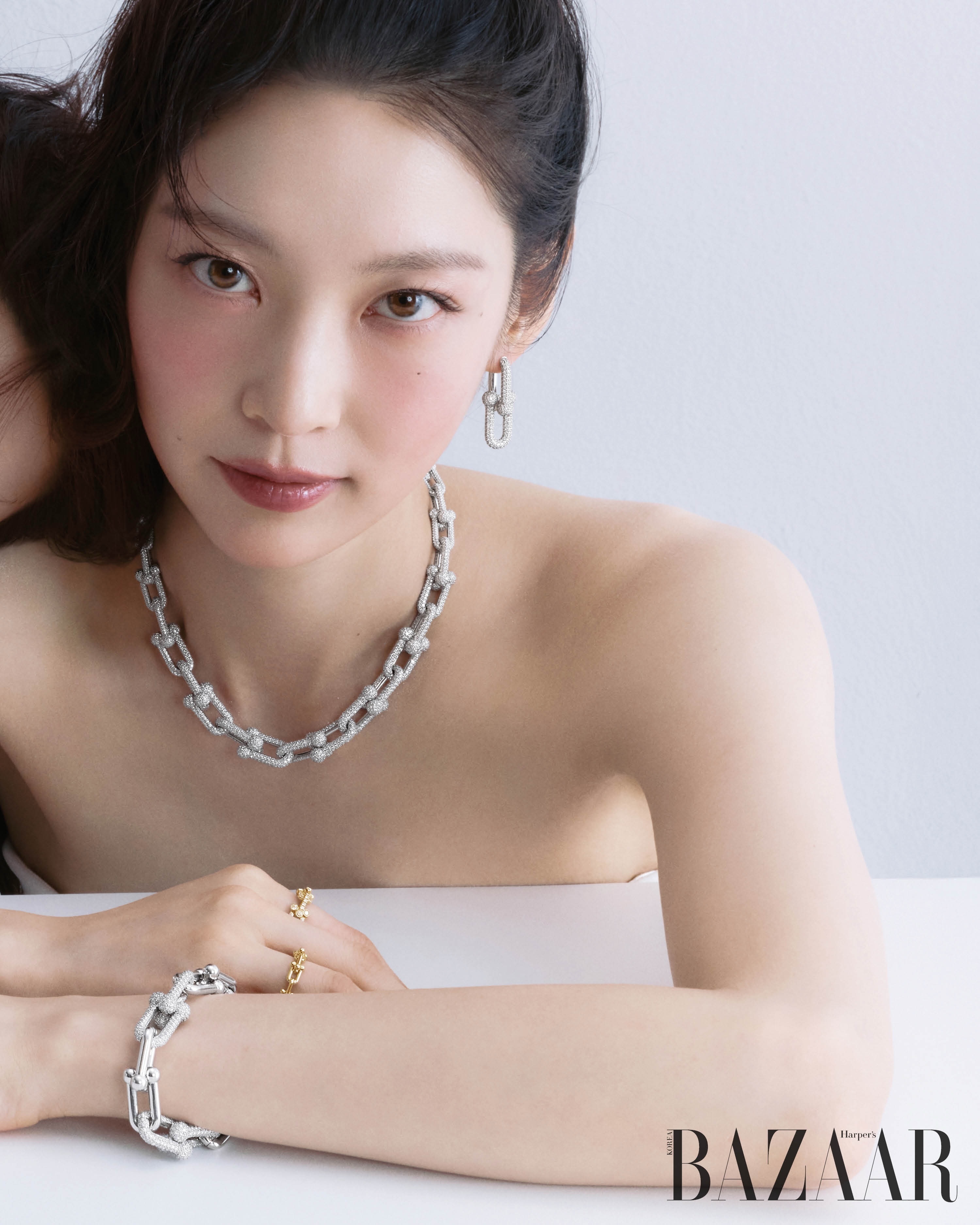 时尚芭莎杂志7月刊定延 & 孔升妍 & Tiffany珠宝💎 