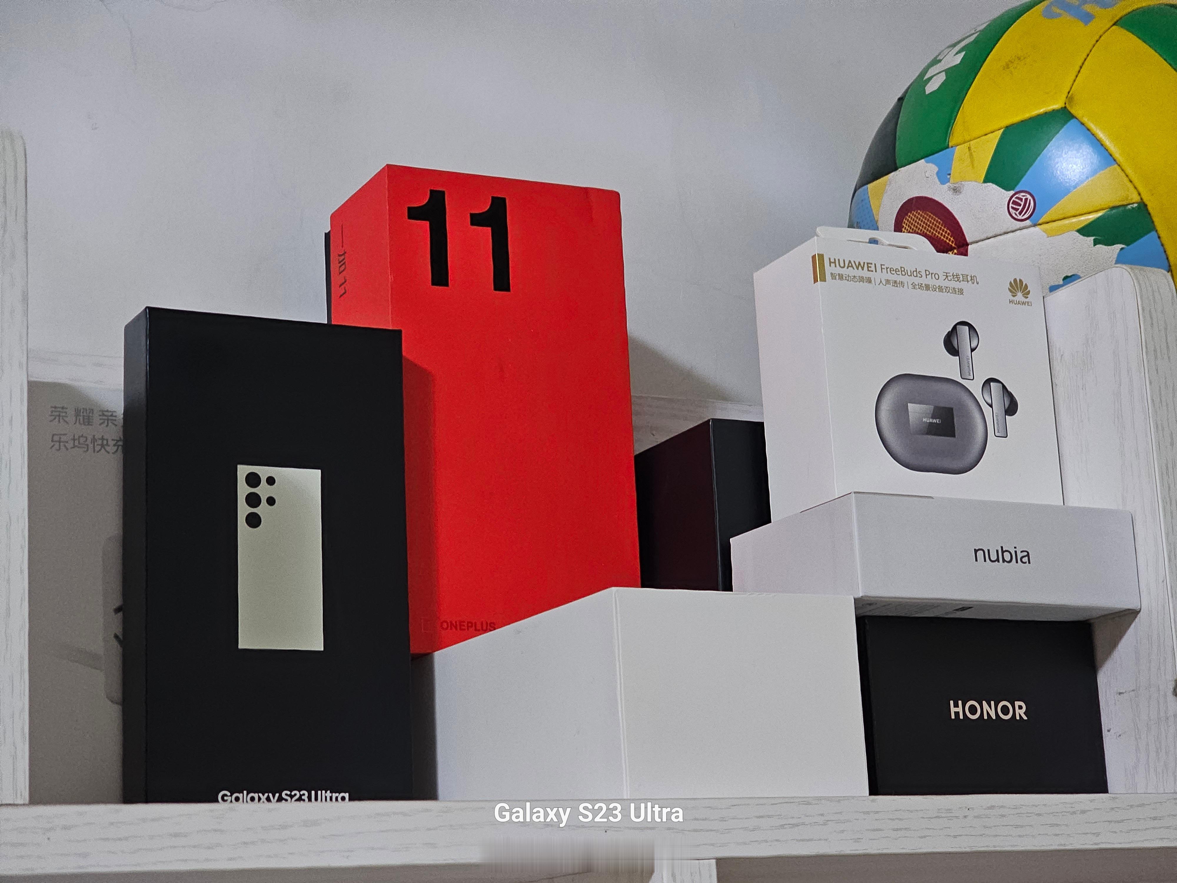 数码产品的包装盒你会留着吗买回来的数码产品都放家里罗起来了，我卧室也没啥摆件啥的