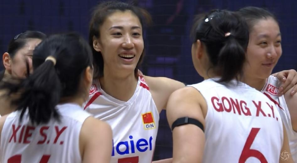 亚锦赛1/4决赛，中国女排首局25‑15拿下越南！中国队网口优势尽显，两队实力差