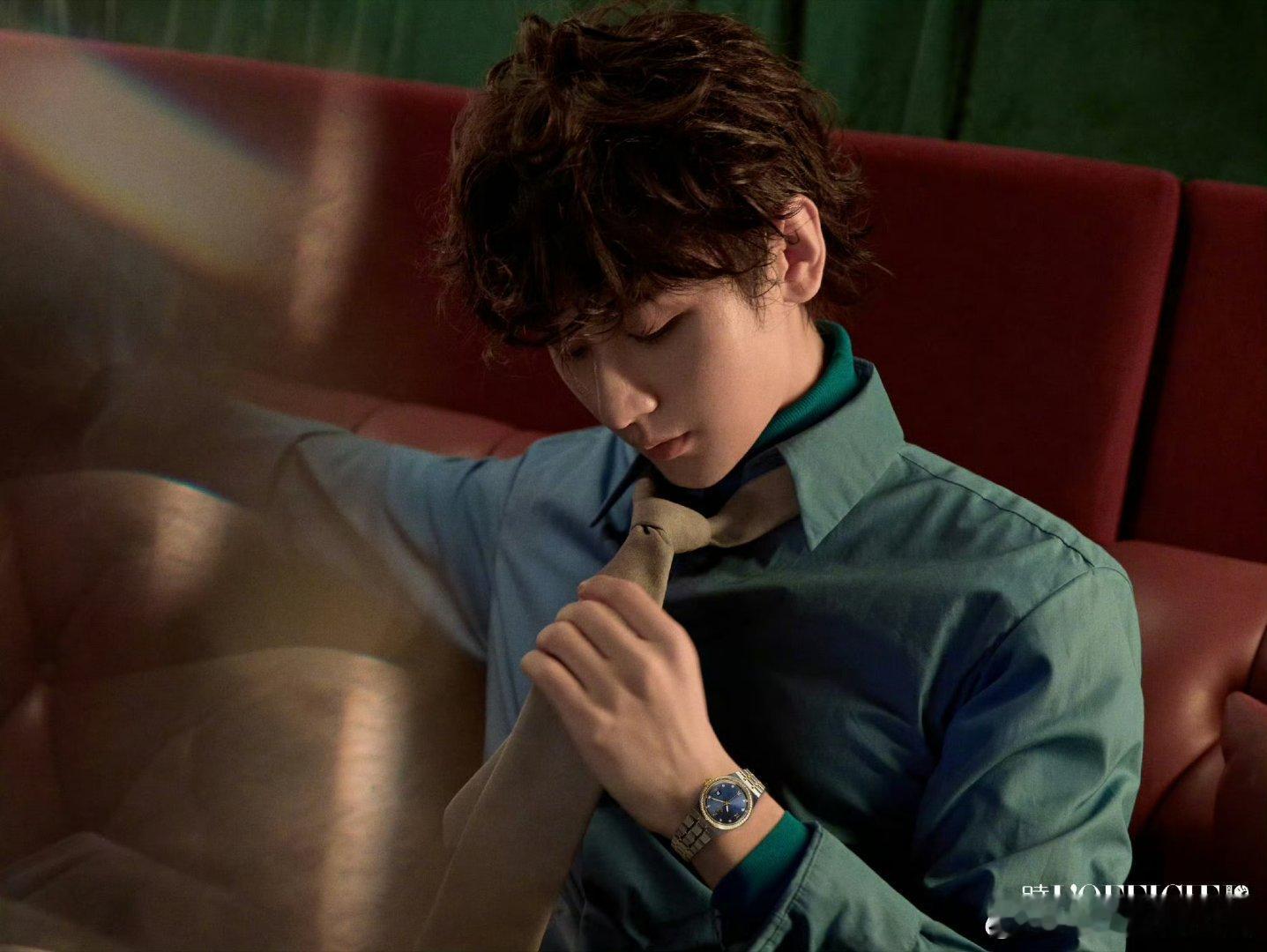 成毅，十年沉浮未曾消磨你的热忱，反而让你像经过打磨的温玉，内外明澈，初心不改。成