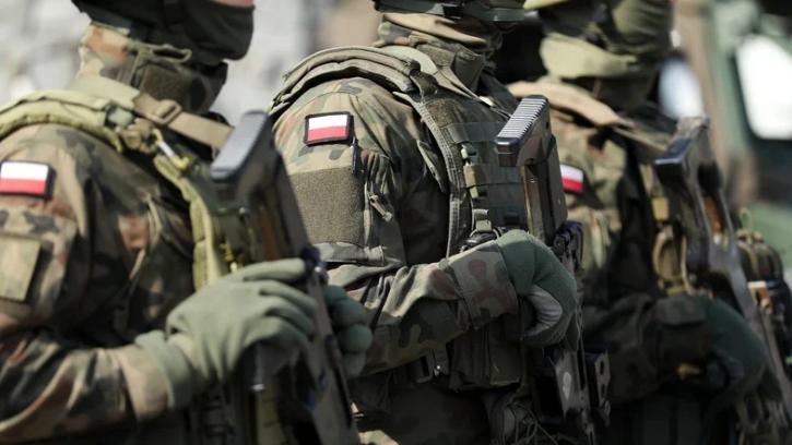 波兰出动武装力量保护本国基础设施

波兰国防部长瓦迪斯瓦夫·科希尼亚克-卡米什表