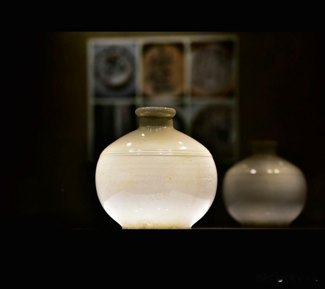 走进历史，探寻清朝1765年的风云往事
朋友们，晚上好！
今天继续分享历史故事连