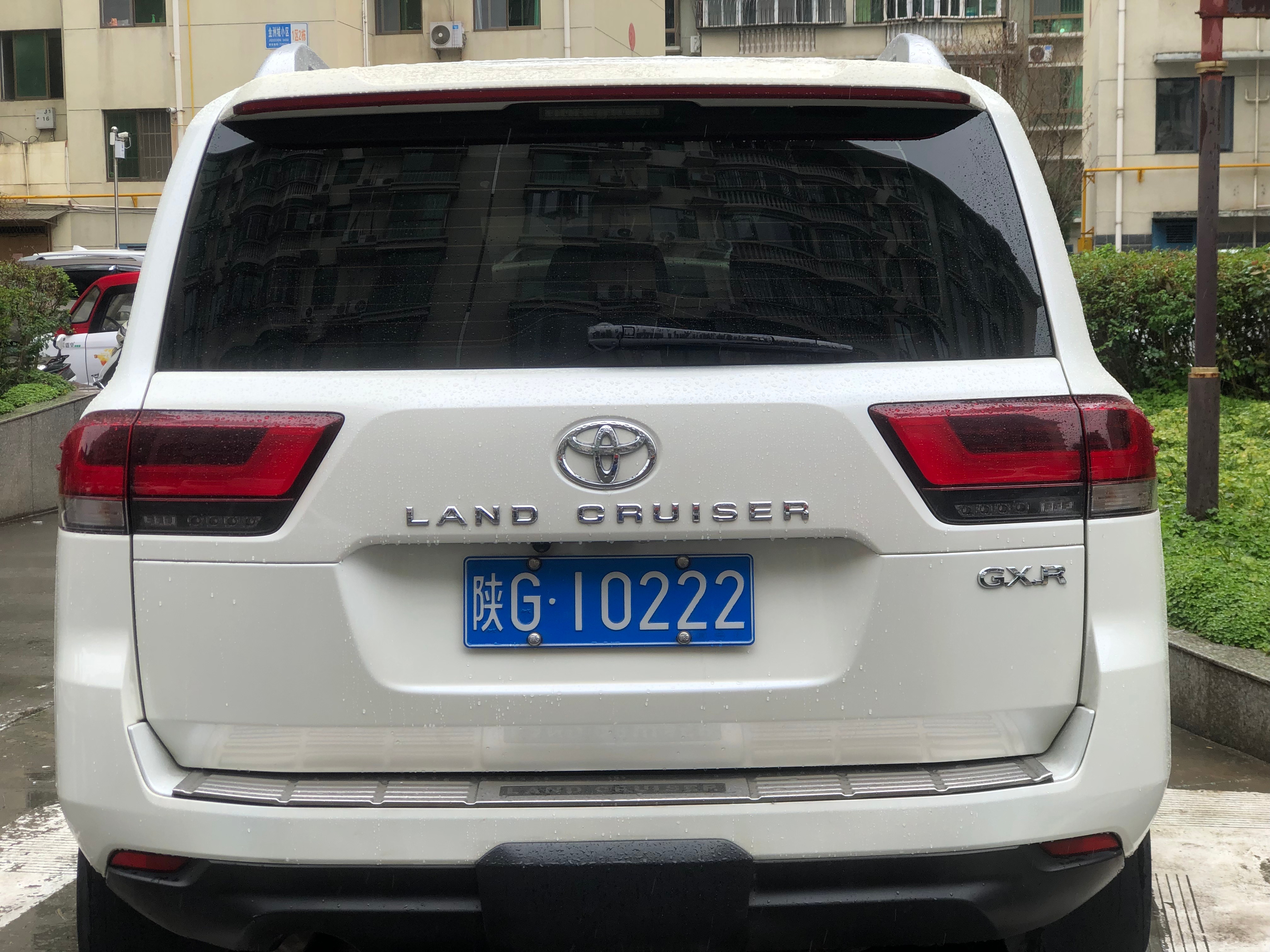 全球车牌 陕G10222丰田酷路泽 安康·金洲城小区1区1栋