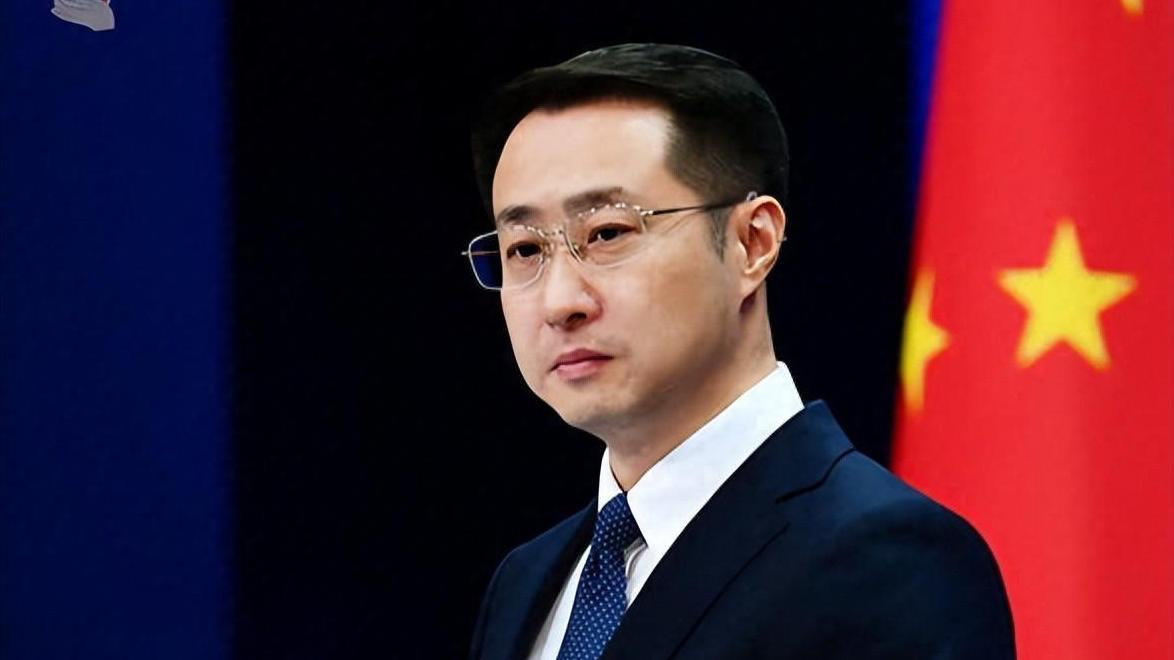 闯我使馆、威胁外交官！日本这一恶行，触碰全人类外交底线
 
日本一名自卫队成员携