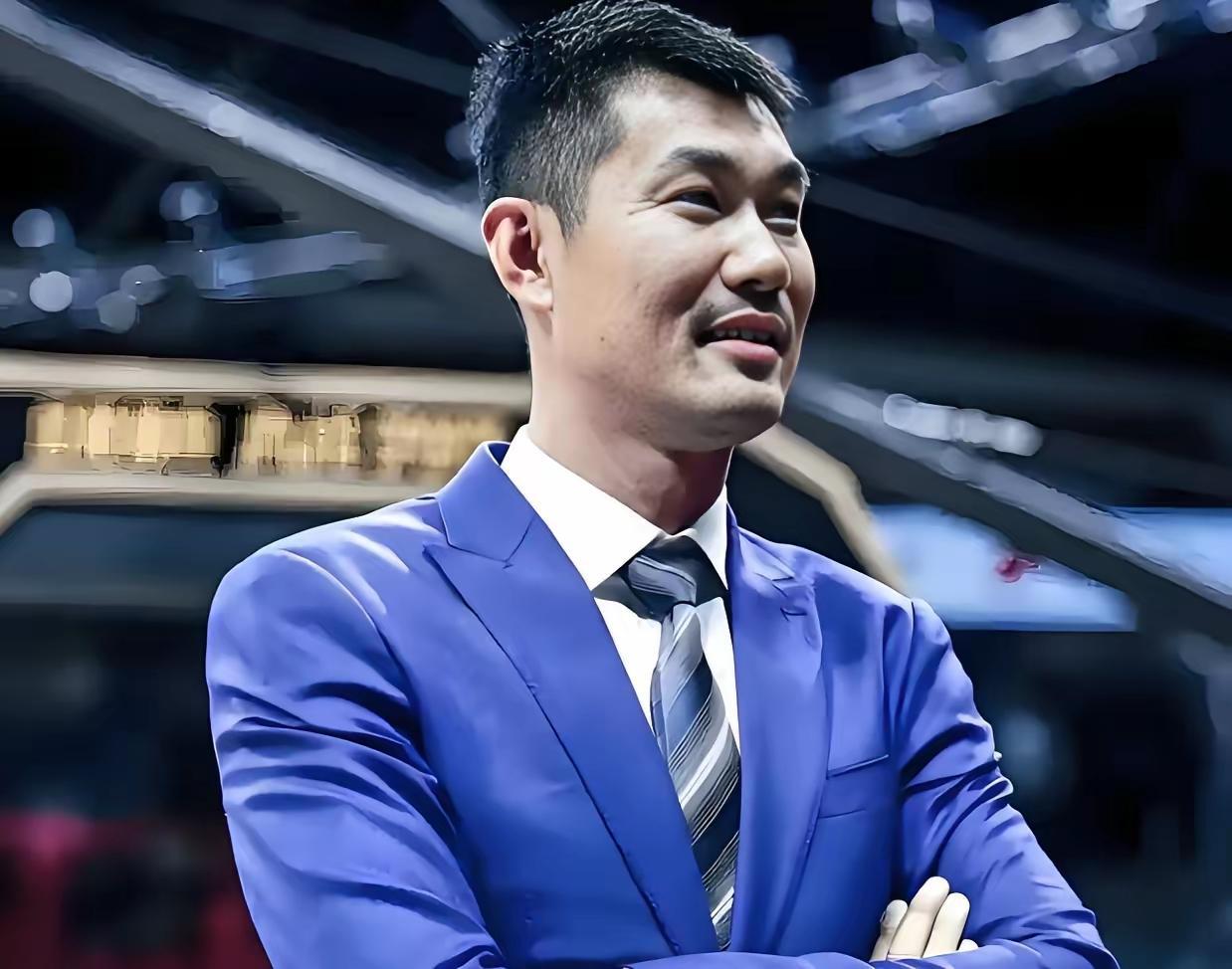王仕鹏这张嘴，是真不给自己老东家留面子。

新赛季刚打四轮，广东两胜两负，按说赢