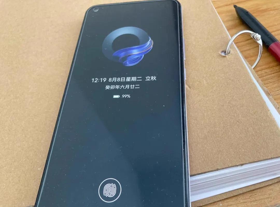荣耀都数字系列都出到90了，有多少人还和我一样用着30。对于我来说，麒麟985还