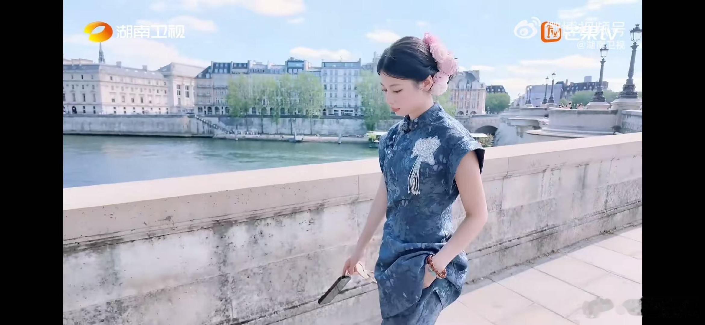 赵昭仪哭着给自己打气赵昭仪东北女人含金量还在增加巴黎合伙人赵昭仪回程因疏漏偷偷抹