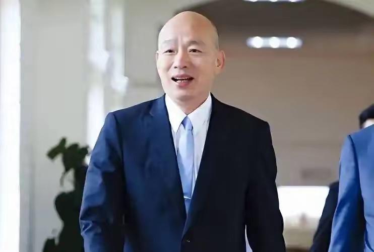 6月27日晚韩国瑜结束窜美行程落地桃园，机场那番“美国强烈支持台湾民主”的总结，