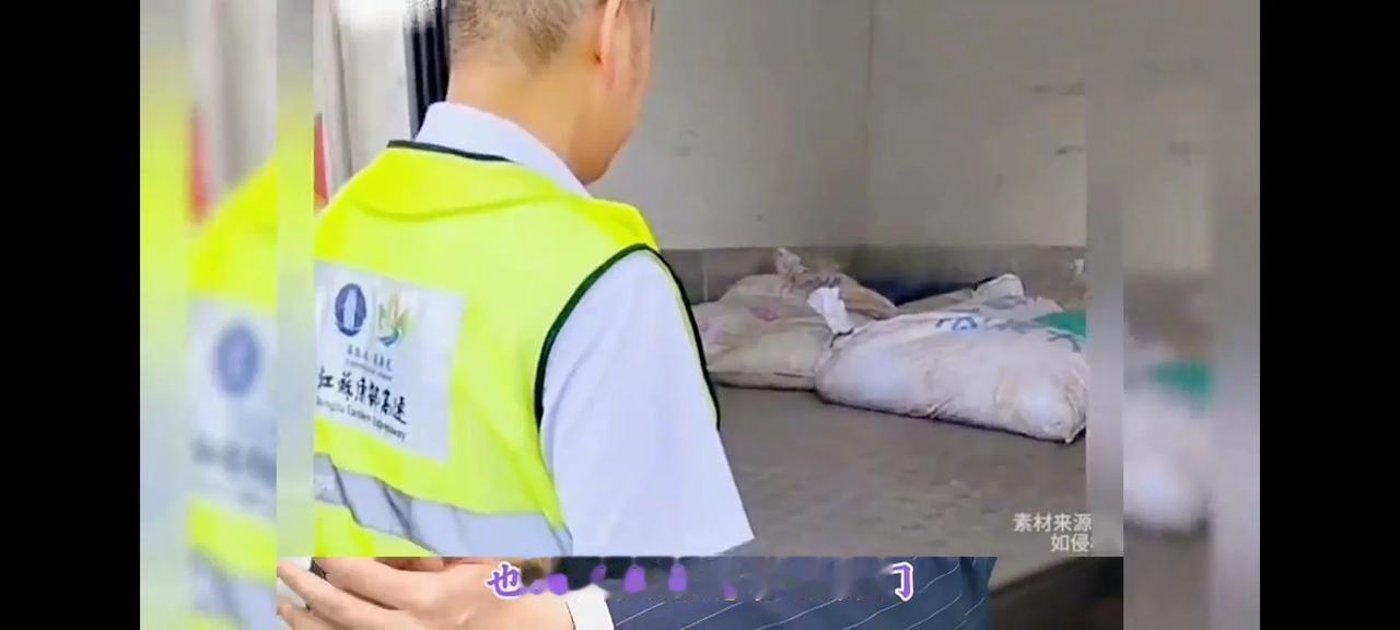 江苏那个装几袋螺丝就超载的大货车被很多人说不可能。他们说车主不可能这么傻，做这样