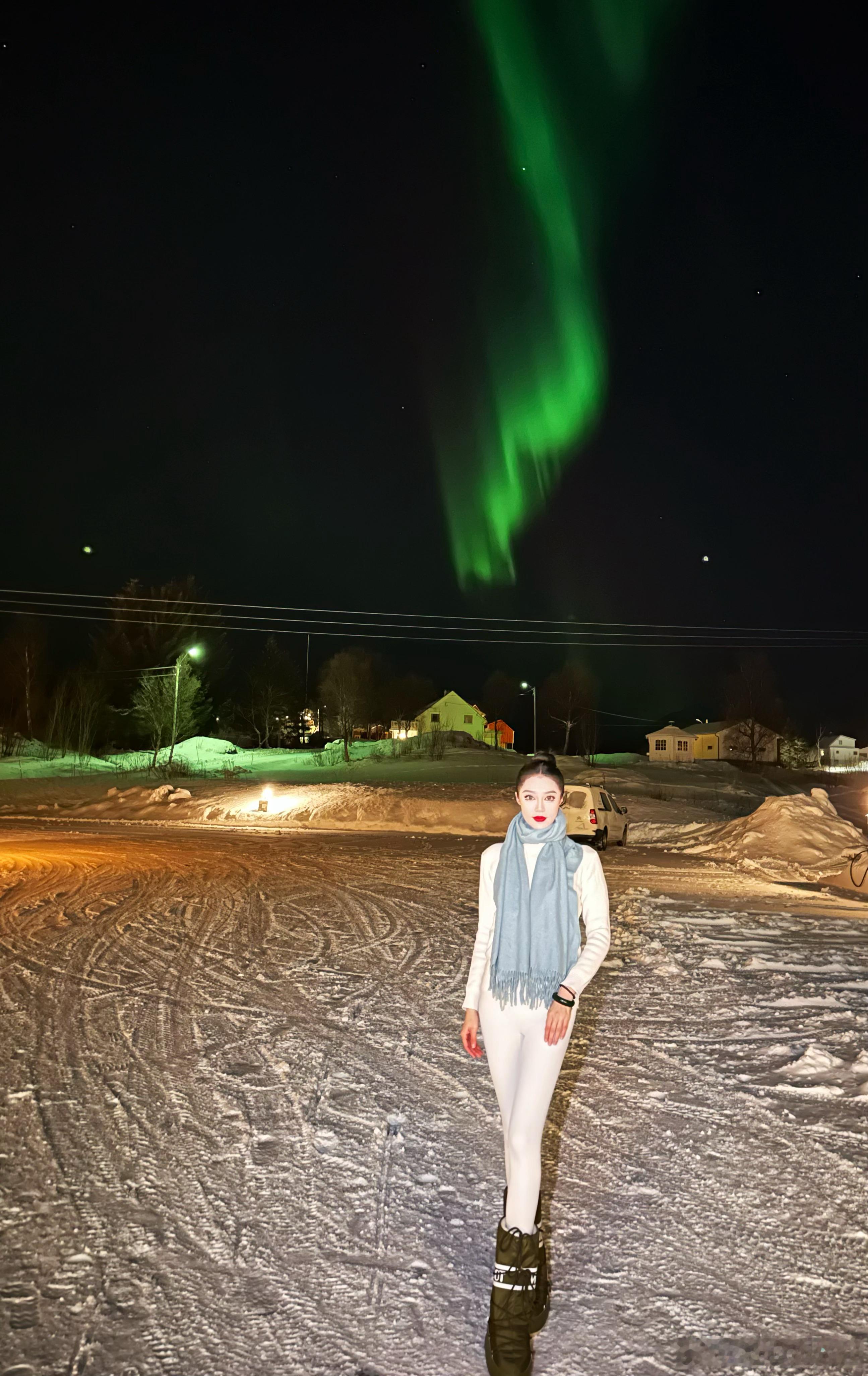 在塞尼亚岛随便走走都能遇到极光，以后就叫我极光猎人吧  