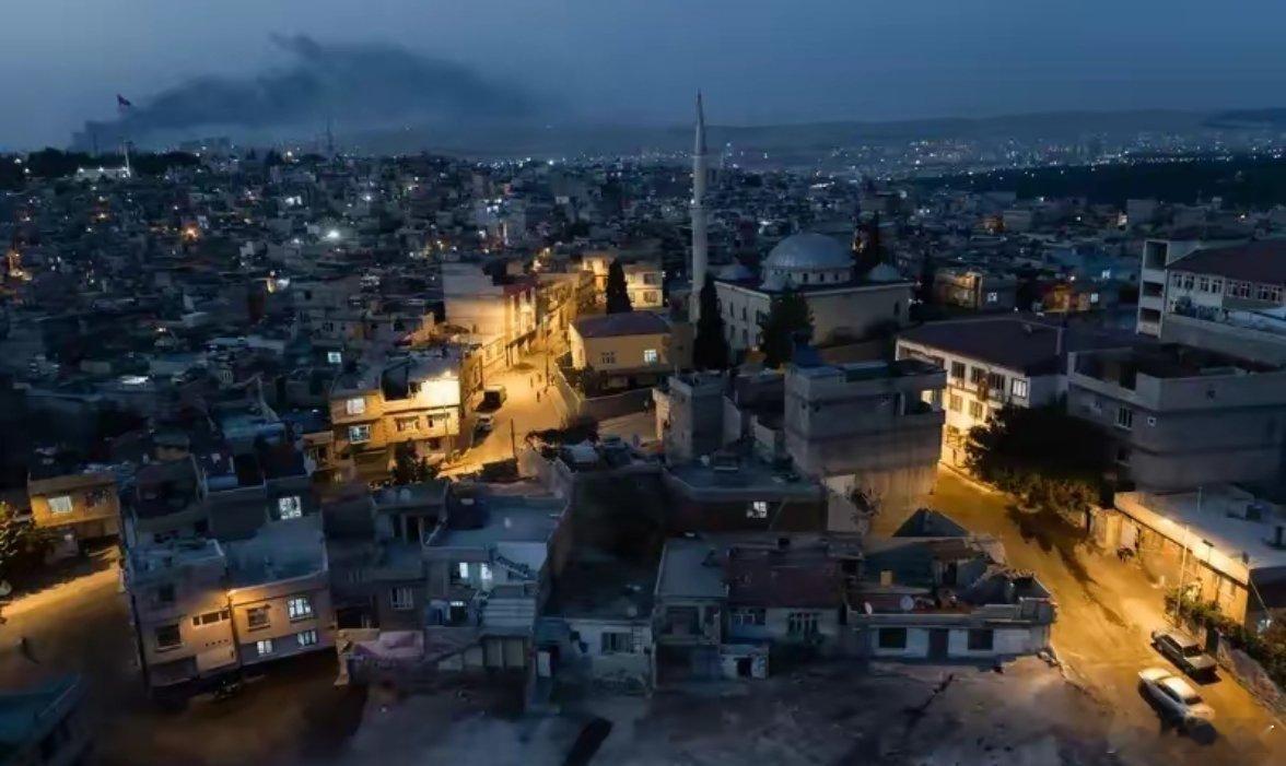 大批美军增援抵达叙利亚当地时间12月13日，美军与叙利亚过渡政府安全部队在叙利亚