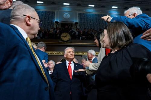 特朗普这场演讲破了自己的记录。
 
这是特朗普第二任期里的第一场的国情咨文，谁知