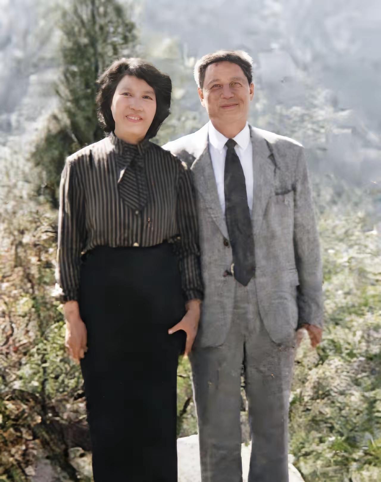 贾富元是大寨郭凤莲的丈夫，他1942年出生，是一位军人出身，两人均为山西省昔阳县