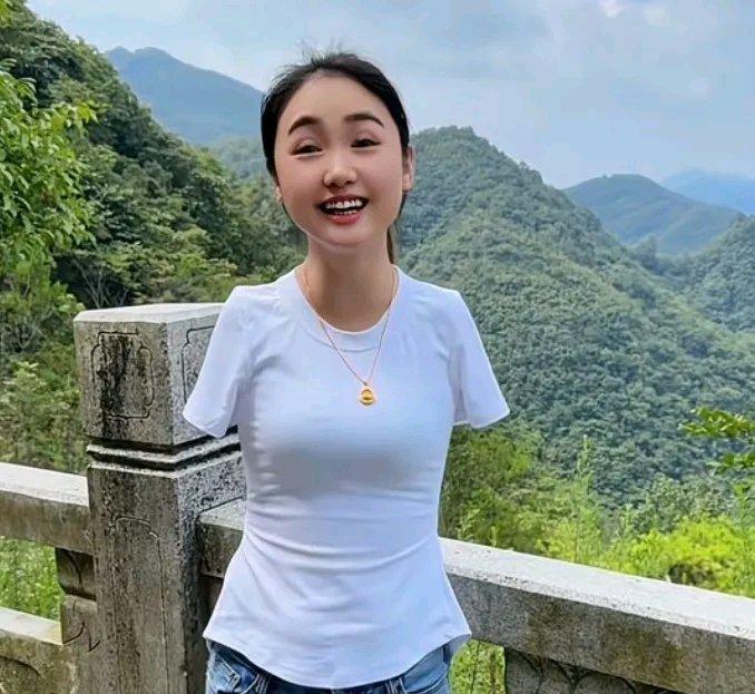 残疾人直播本是展现生活、追求梦想的途径，可有的却陷入了低俗的漩涡。2026年初，