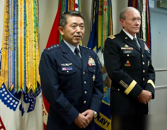 日本曾经的自卫队一把手，被中方锁定，在华资产被“抄”了个干净。

中方这次对岩崎