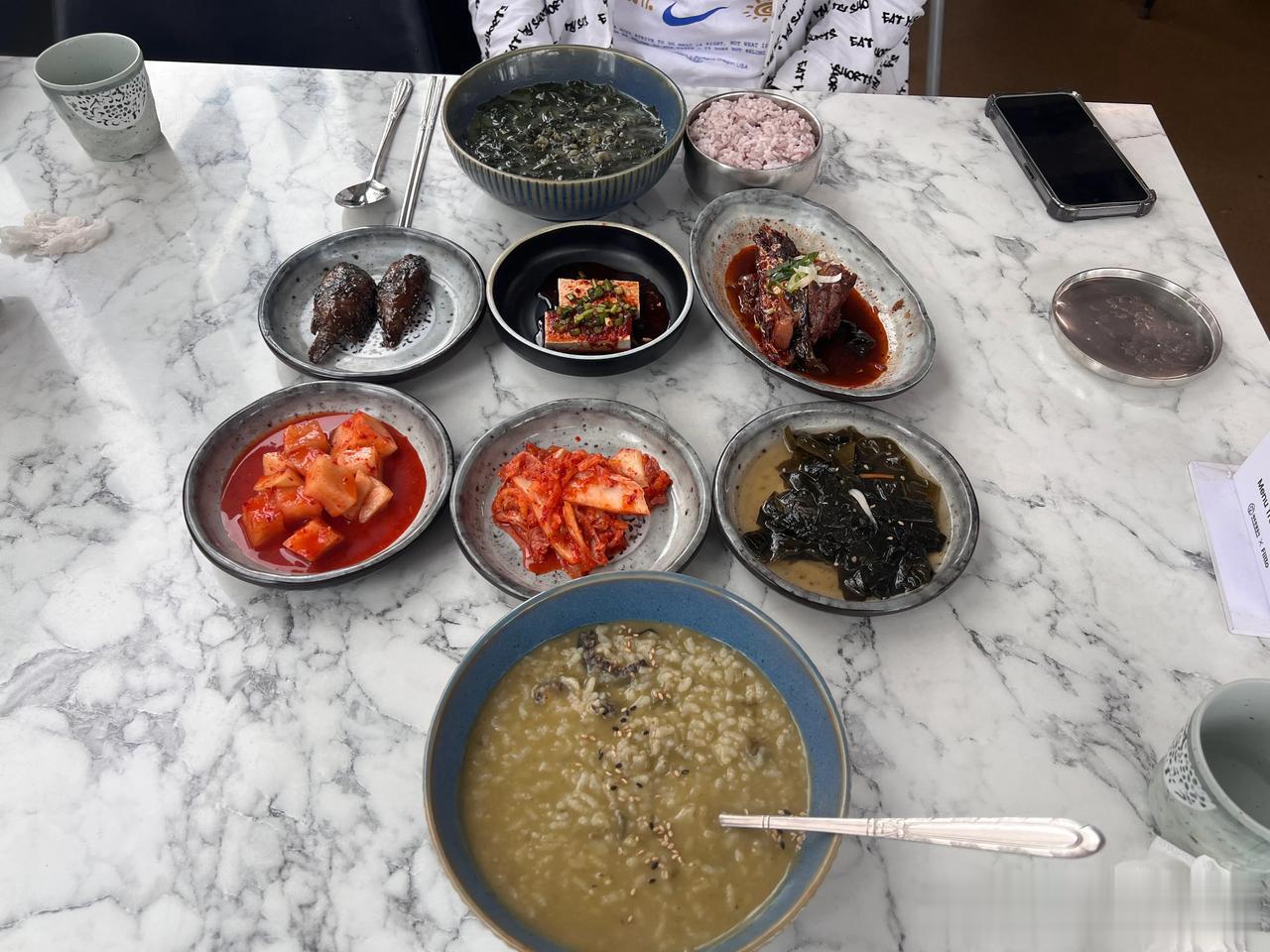 #韩国美食# #云游风物之旅# 大家来看看，这就是韩国的美食。
有句话是这么说的