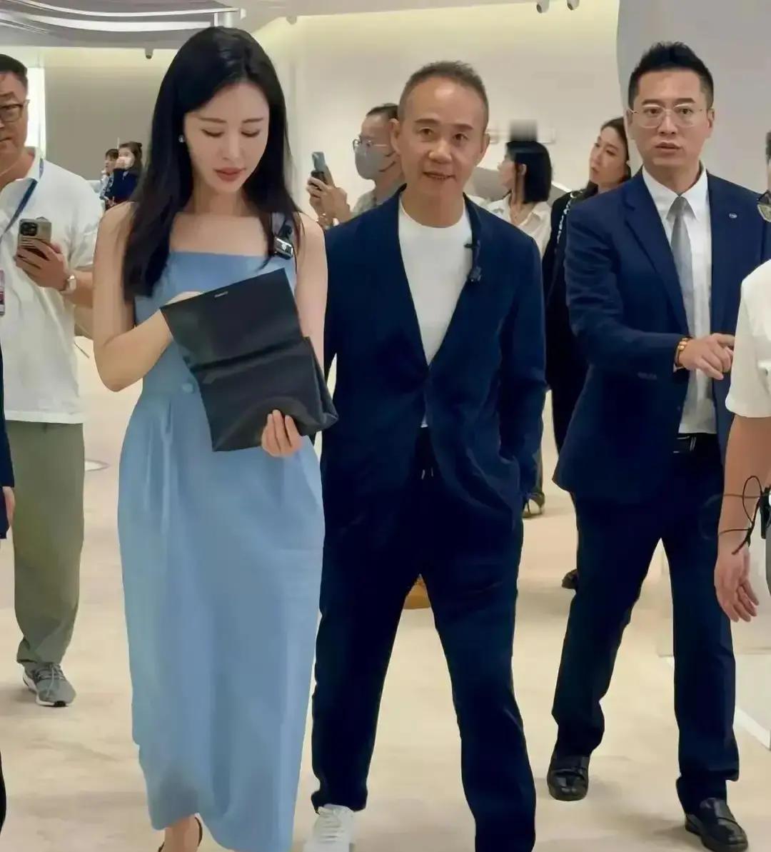 72岁王石体检报告比小他30岁的我还漂亮！
这哪是夫妻，简直是顶级创业合伙人。