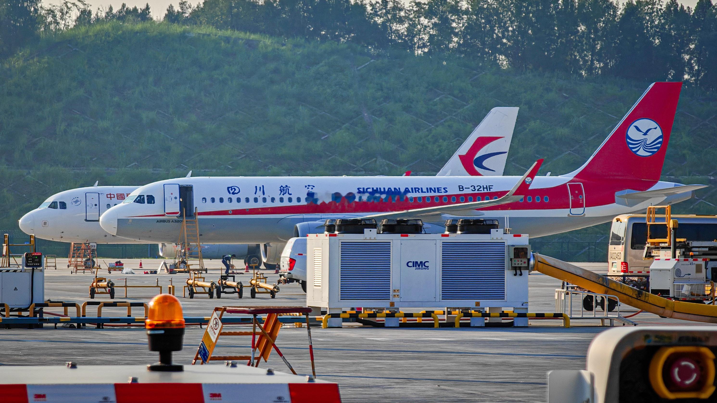 中银金租于本月自Aercap引进一架空客A320neo飞机，目前此飞机均由四川航
