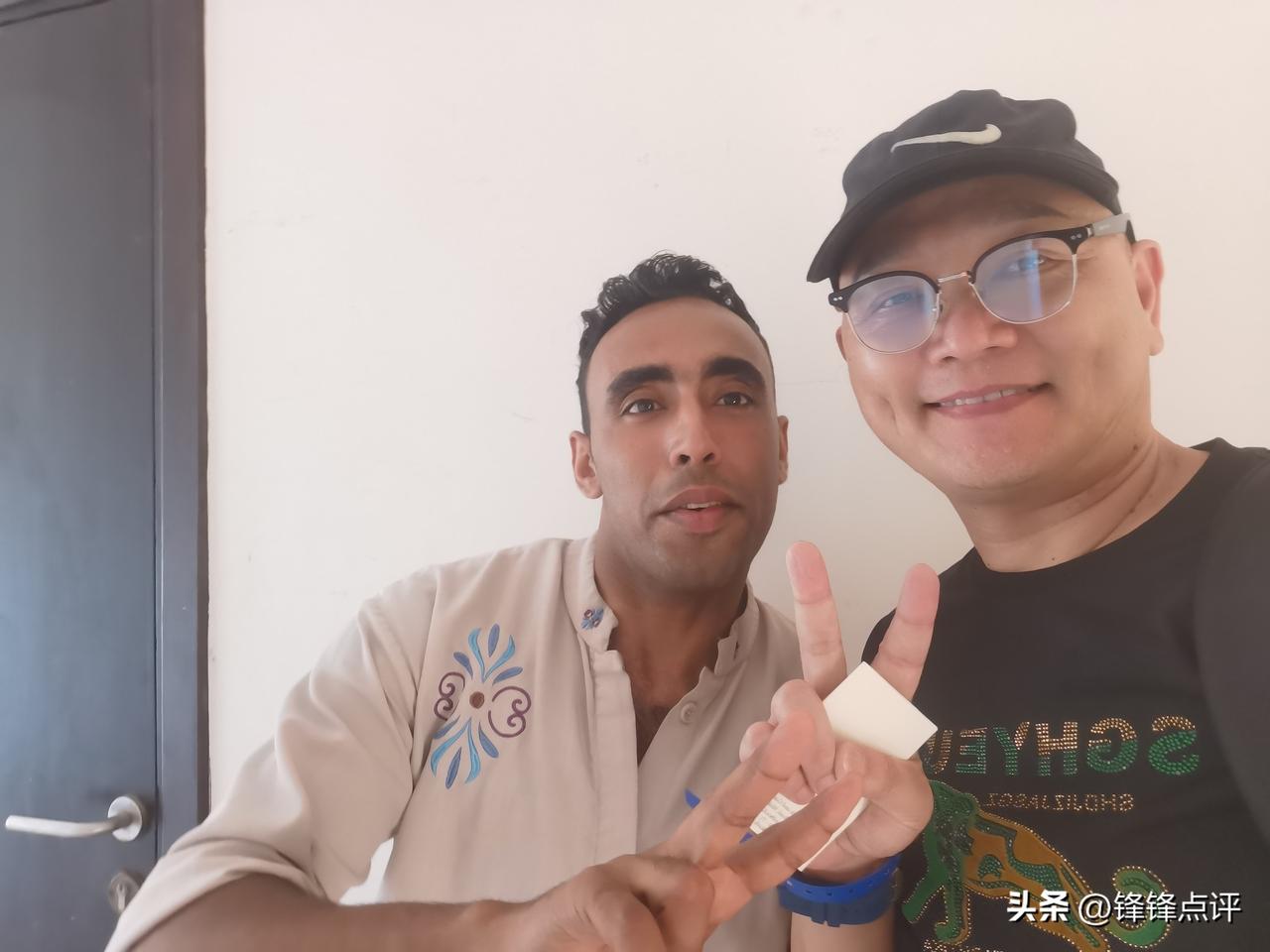 这个叫斯特拉的酒店真的不错！哈哈！赫尔加达？不确定。
游泳池真的漂亮！我跟服务员