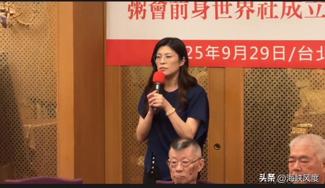郑丽文今天参加“纪念粥会精神导师吴稚晖诞辰160周年”活动，原黄复兴党部主委季麟