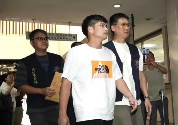 涉嫌性侵江祖平男子复讯结果 据台媒，江祖平控诉遭前男友龚益霆下药性侵案，昨日经台