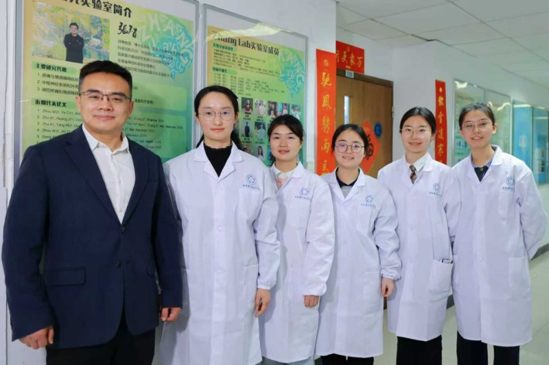 #中科大两项重磅成果闪耀国际顶刊#【找出疼痛昼夜波动密码！中国科大科研成果登上《