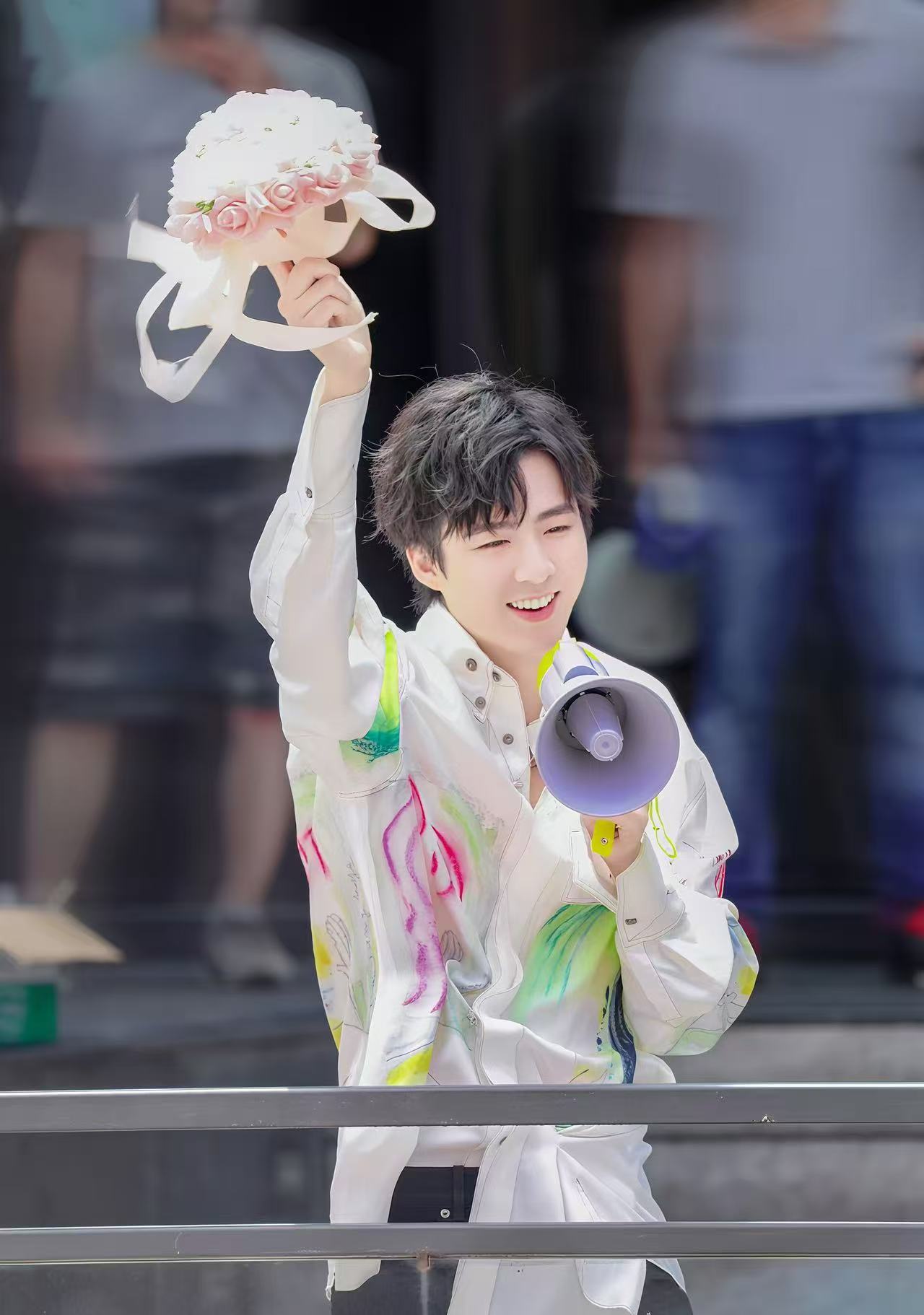 刘宇宁音乐缘计划  每一首歌，都是一个故事。把情感写进歌词里，是我念念不忘的回响