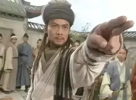 大部分人不懂的物业运行规则:我拿你当上帝，你就会拿我当狗。而我拿你当狗，你才会拿