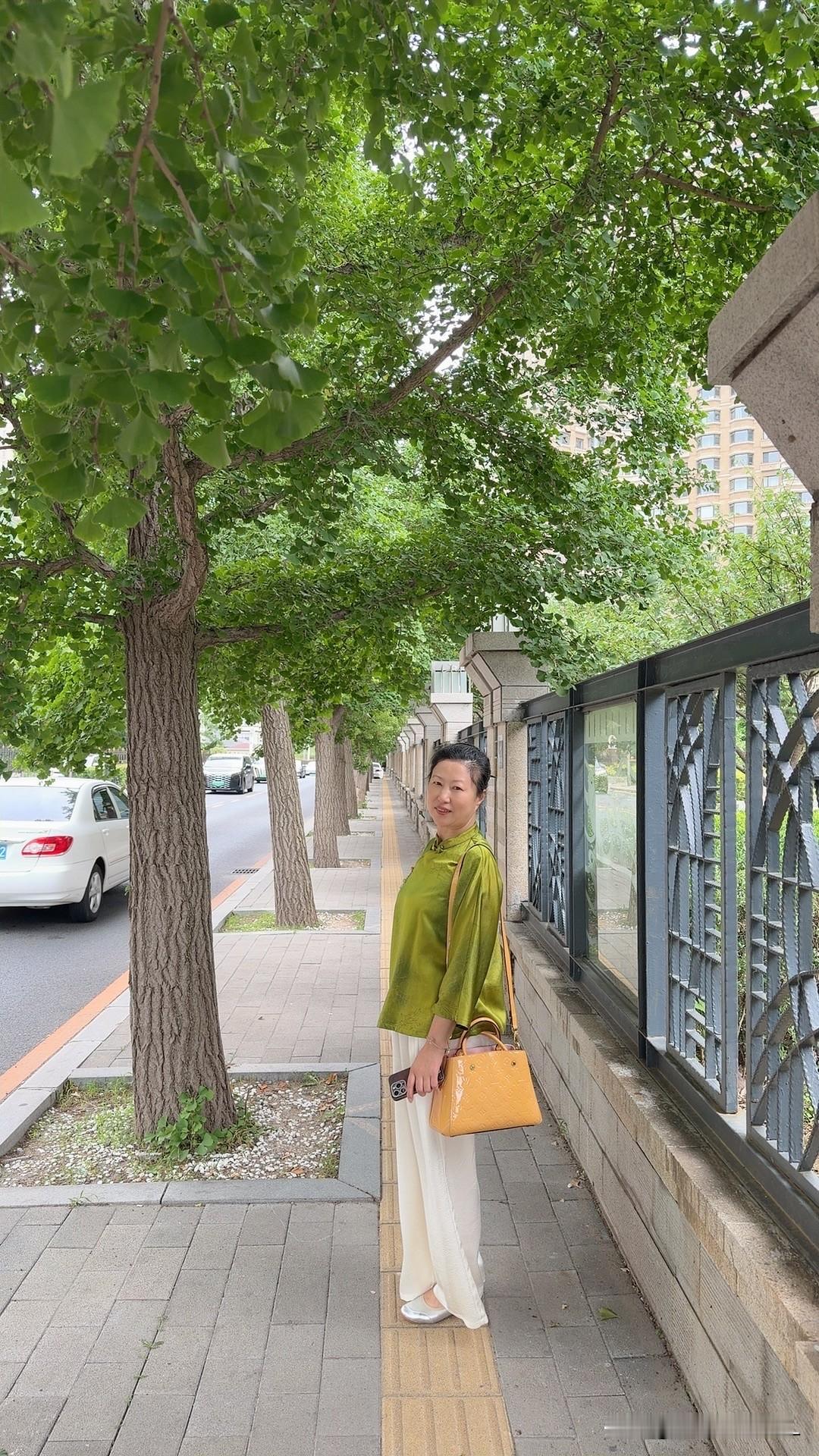 大连到底哪里地方最宜居？
住了多年实话实说，普通人别盲目追海景！

很多来大连养