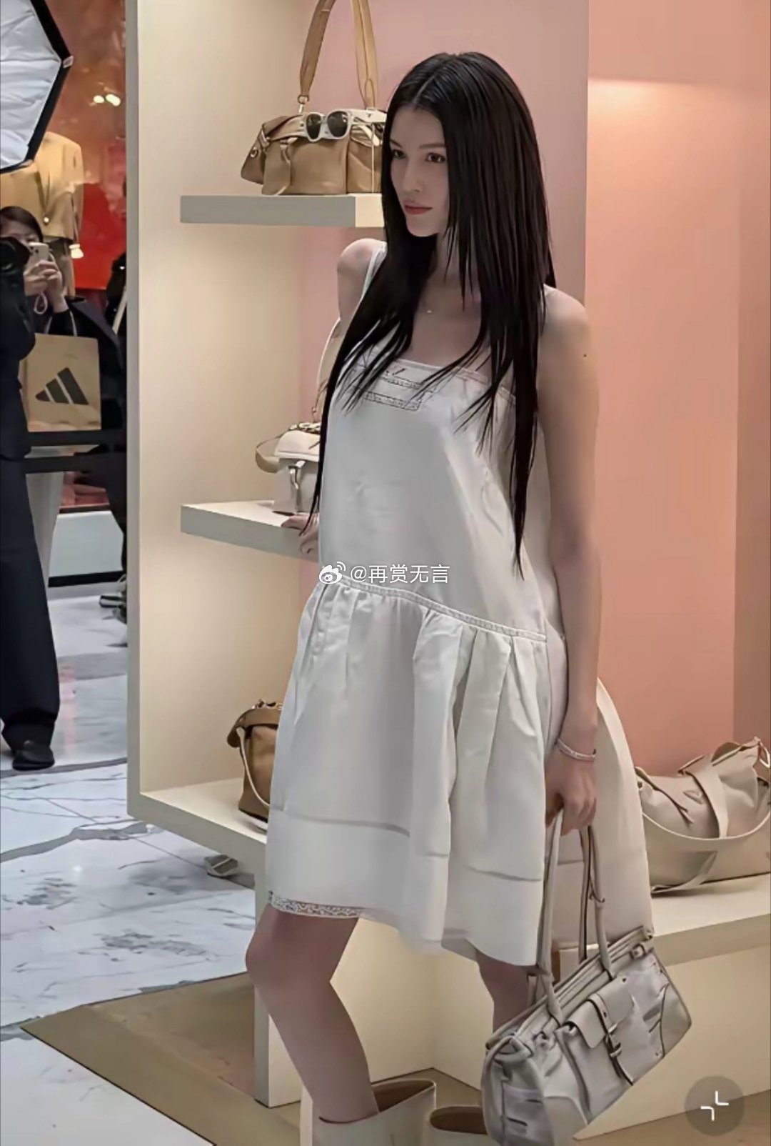 国内超模第一美女何穗，陈伟霆很会选老婆。 