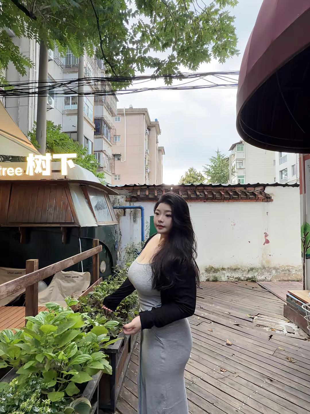 有乖儿子不做 非要做一条狗