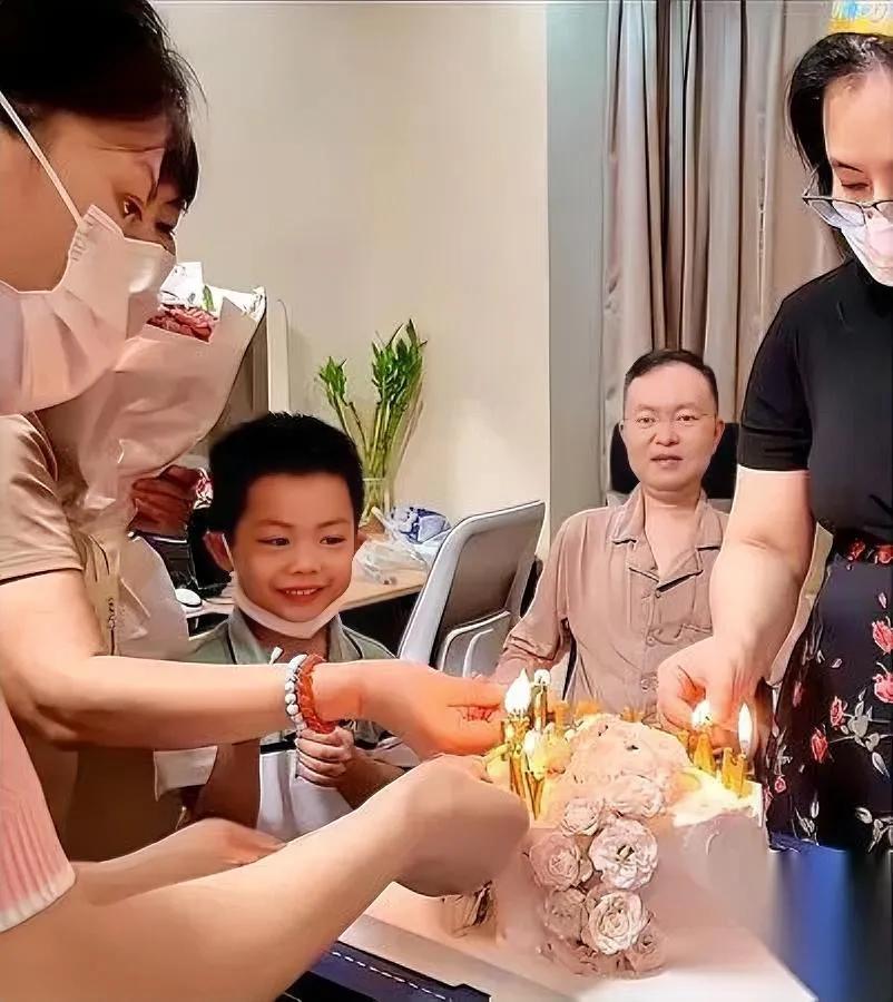 我破防了！

蔡磊又发声。

“我还有眼睛和耳朵”——这句话像一记闷拳，砸在每个