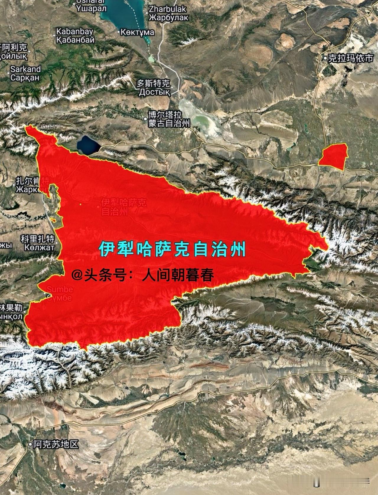 放眼我国整个西部地区，唯有伊犁河谷各方面的地理条件是最完美的。伊犁河谷位于我国新