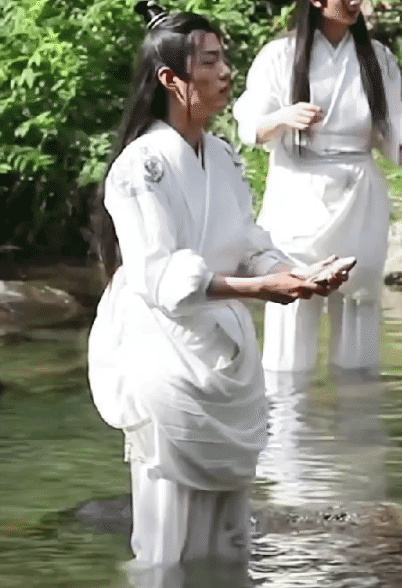 尾巴掉下来啦
