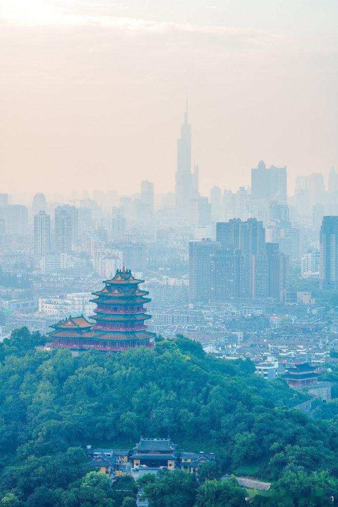 南朝四百八十寺多少楼台烟雨中，江南第一名楼----南京阅江楼美图集锦 毛毛熊Ti