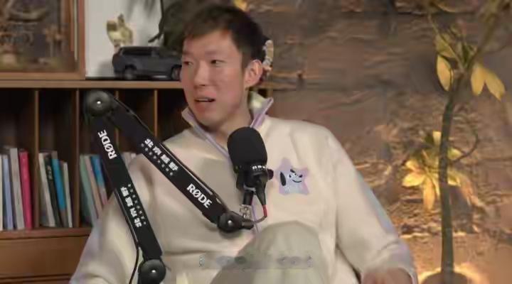 周琦：说句不好听的我们没啥文化 有钱被骗去投资 有人亏大几百万周琦这番话可谓是道