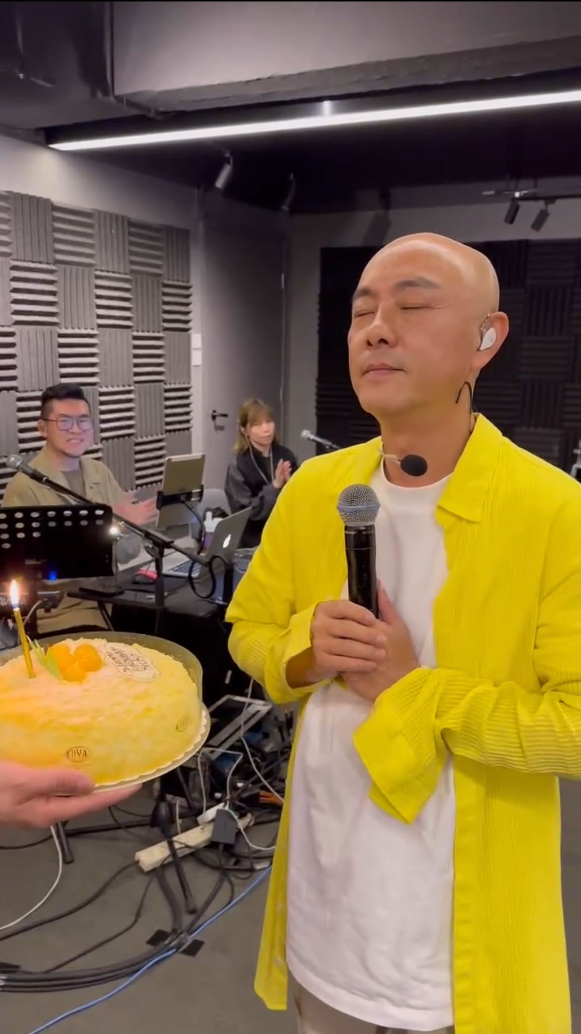 #张卫健59岁状态# 今天是“不老男神”的59岁生日，张卫健发布生日vlog。澳