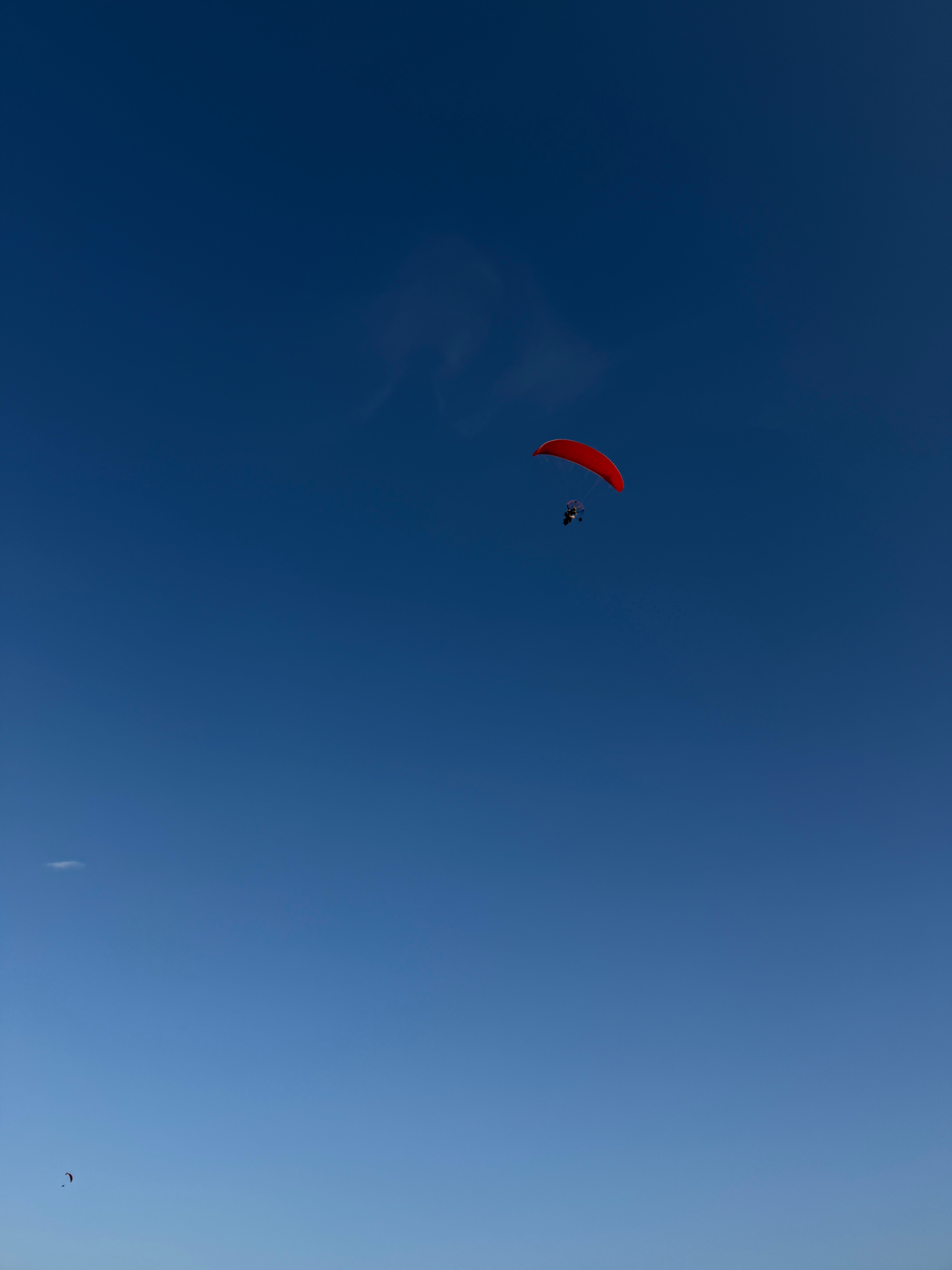 到三亚免税城这里一个宾馆，老板说认识我，执意要给我升个房型，从4000多的普通房