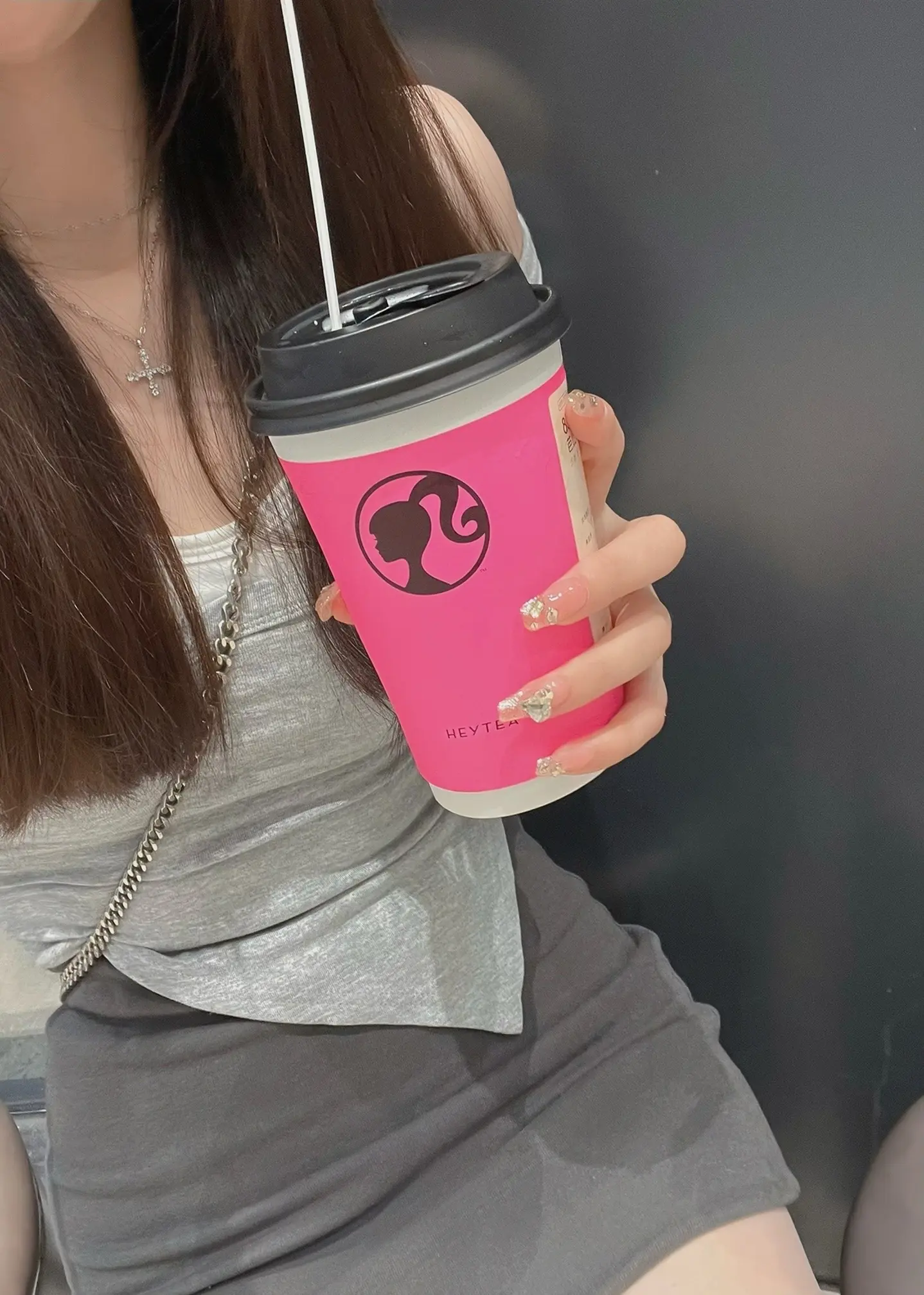 ootd穿搭 一口入秋  秋天的第一杯奶茶