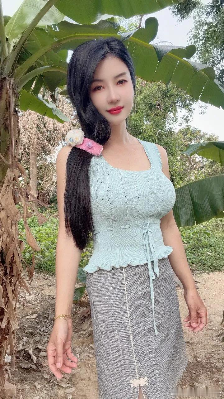 日常分享美女如云一枝红杏出墙来了