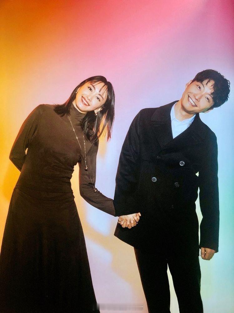 新垣结衣星野源结婚4周年 4年前——新垣结衣、星野源 两人结婚[爱你][爱你] 