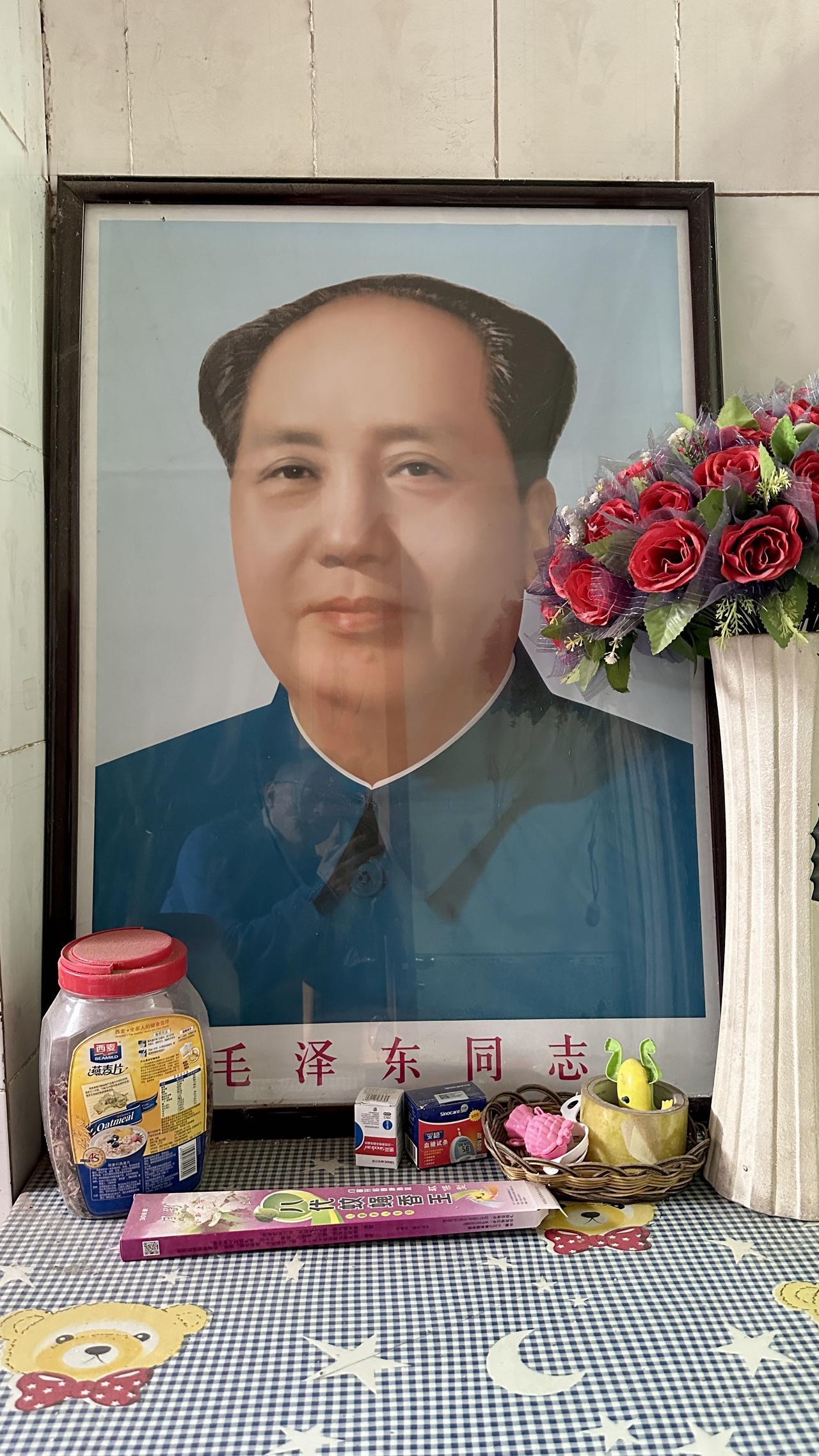 毛主席万岁！一句话证明你老了！字数越少越好
做人九不要：

1、人前不要：教妻子
