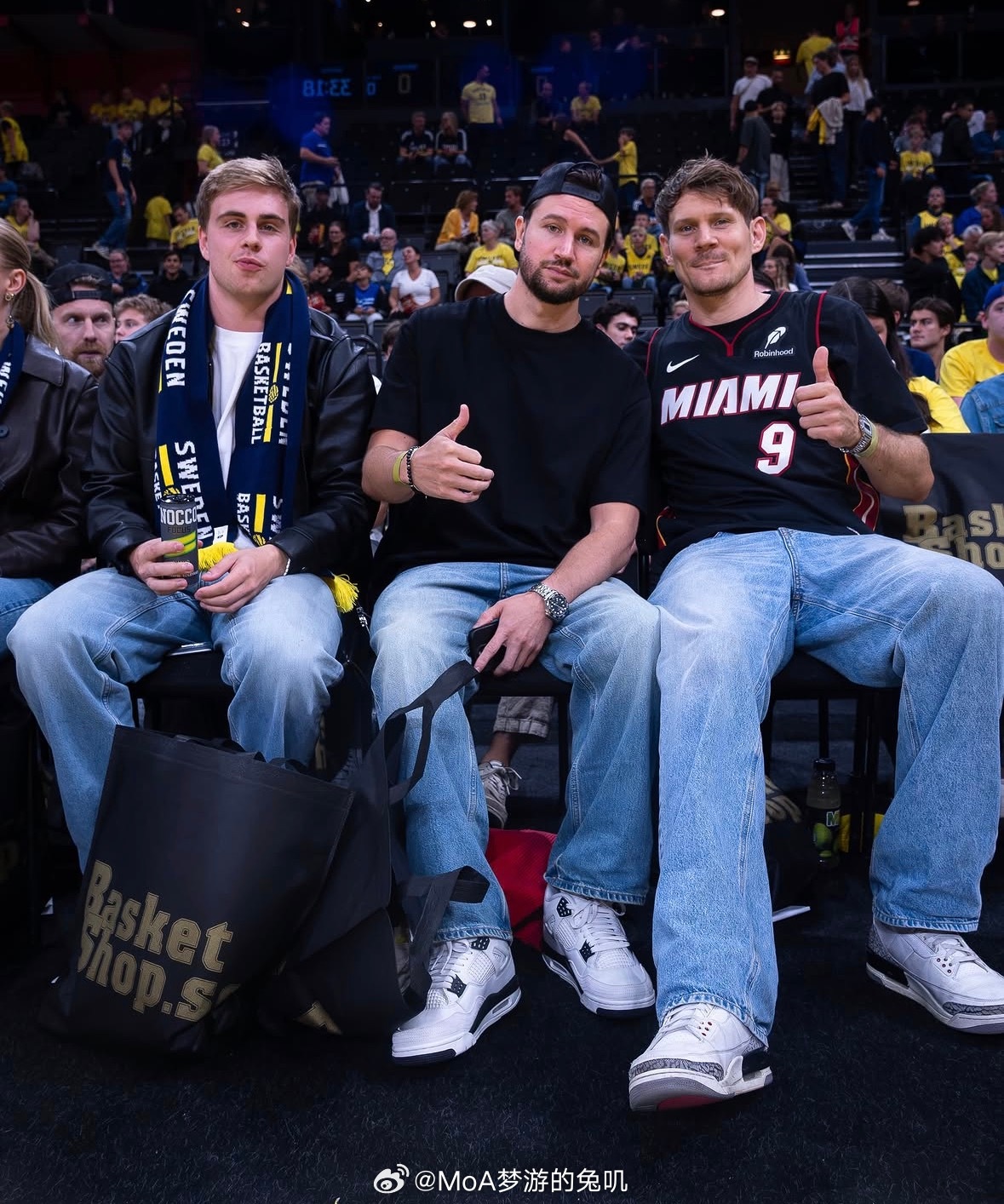 昨天看球赛官方照片🏀 ​​​